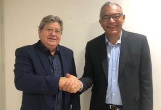 Eleições 2022: João Azevedo recebe o pré-candidato e ex-presidente do Sindifisco-PB, Manoel Isidro