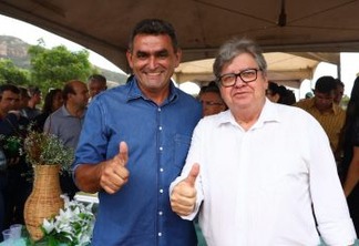 Prefeitos do MDB e PL garantem apoio ao governador João Azevêdo nas eleições de outubro