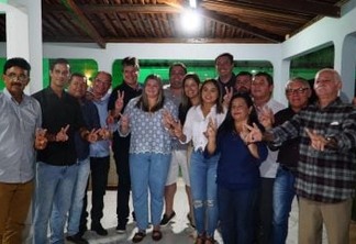 Ruy Carneiro recebe apoio da prefeita e de lideranças políticas de Riachão do Poço
