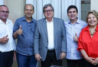 Prefeito do PSDB anuncia apoio à reeleição do governador João Azevêdo