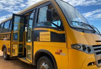 Prefeitura entrega ônibus escolar que atenderá alunos das comunidades rurais do Mocambo e Trincheiras
