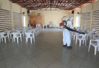 Pontos de vacinação para covid são desinfectados nesta sexta-feira (08), em Patos