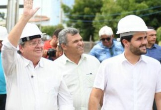 Wilson Filho comemora licitação para obra de pavimentação da estrada que liga Uiraúna a Vieirópolis