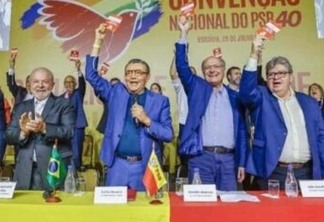 Com João Azevêdo na mesa, PSB deixa desavenças de lado e aprova aliança com PT em convenção com Lula