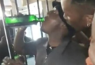 Homem morre após beber garrafa de licor em apenas dois minutos para vencer concurso