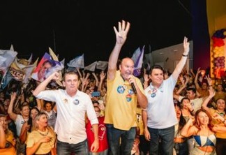 Wilson Santiago e Chico Mendes mostram força em Cajazeiras em primeiro ato de campanha