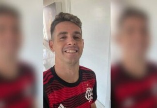 ELE VEM?! Oscar aumenta rumores após postar foto com a camisa do Flamengo e torcedores vibram na web