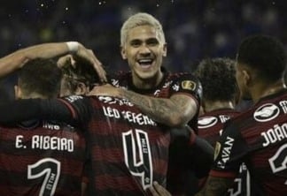 Pedro brilha com três gols e comanda goleada do Flamengo sobre o Vélez Sarsfield