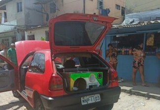 Em João Pessoa, bandidos abrem fogo contra viatura da Polícia Militar, abandonam veículo e fogem