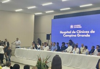 João Azevêdo autoriza novo hospital em Campina Grande ao lado de Jhony Bezerra e critica opositores; confira