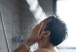 Estudo de Harvard mostra os riscos de tomar banho todos os dias; confira 