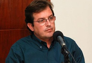 Ricardo Coutinho anuncia Fabio Tyrone como pré-candidato a prefeito de Sousa