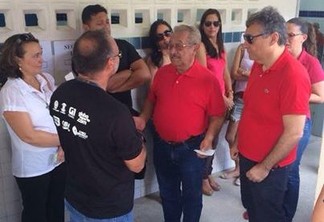 Urna em que José Maranhão votaria apresenta problemas