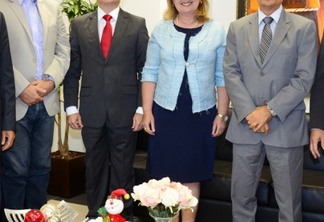 Presidente Fátima Bezerra recebe visita da nova mesa diretora do TRT