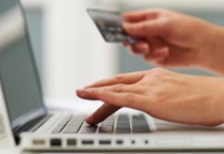 Compras online: 27% dos internautas do país fizeram compras pela rede nos últimos doze meses.