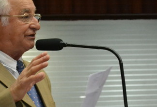 FORA CUBANOS: Deputado critica postura de Cássio: “quer impedir que pobres tenham assistência”