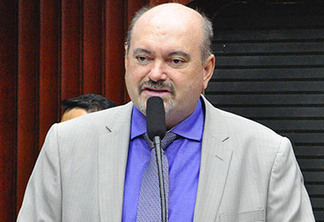 Deputado Jeová Campos pede celeridade do governo para construção da adutora de engate rápido de Itaporanga