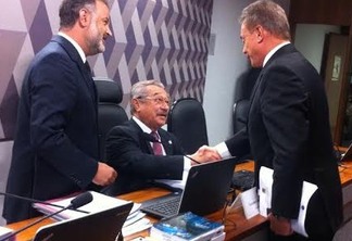 Maranhão preside reunião da CCJ do Senado