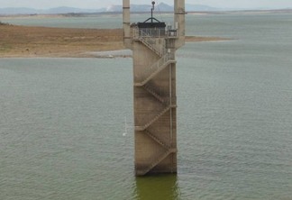 Seca deixa barragens do Nordeste em níveis críticos: Campina Grande em racionamento