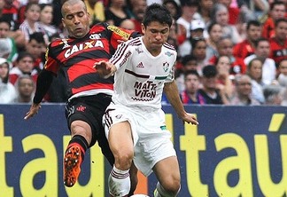 Flamengo bate Fluminense em clássico no Maracanã