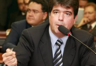 Ruy Carneiro: “Governo diz que tem contas equilibradas, mas aumenta impostos”