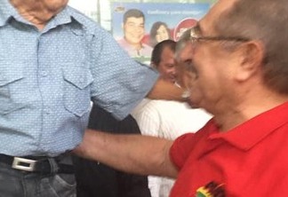 GRANDES E PEQUENOS: Santino finalmente fica à altura de senador Zé Maranhão