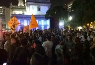 NAS RUAS: Manifestação de mulheres no Rio pede saída de Cunha da presidência da Câmara