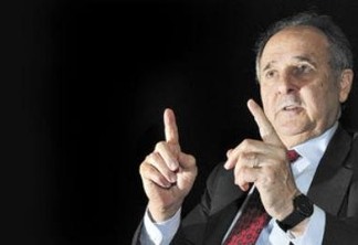 Cristovam Buarque admite possibilidade de disputar a Presidência da República