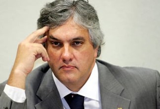Senador do PSDB será o relator de processo contra Delcídio