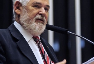 Luiz Couto chama Temer de ditador após atos de repressão em Brasília