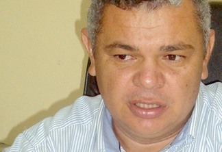 CABIDE DE EMPREGOS: Prefeito de Alhandra criou cargos ilegalmente e TCE já está de olho