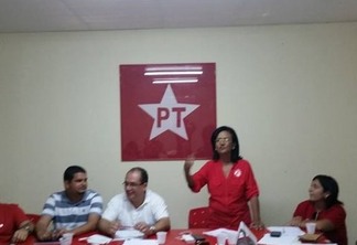 Presidente do PT diz que Raíssa Lacerda será processada se não pedir desculpas ao Partido