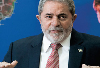 Citado em investigações, Lula reforça sua equipe de defesa