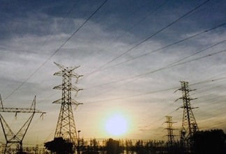 Energia elétrica acumula alta de 49,03% até outubro, aponta IBGE