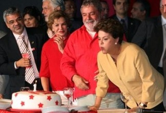 Dilma completa 68 anos em meio a processo