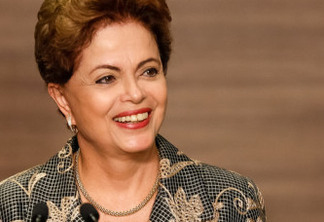 NAS REDES SOCIAIS: DILMA DIZ NA ÚLTIMA POSTAGEM DO ANO, 'BRASIL É MAIOR QUE INTERESSES INDIVIDUAIS'