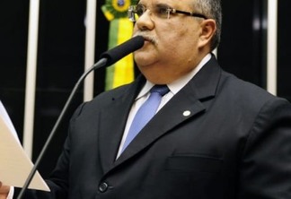 Câmara aprova cidadania a Rômulo Gouveia em Cabaceiras