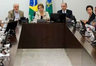 Dilma comanda reunião de coordenação e deve analisar impacto das manifestações