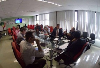 Reunião em Recife propõe política pública de energia solar para Semiárido