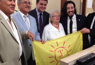 Deputada Luiza Erundina filiou-se ao PSOL neste domingo