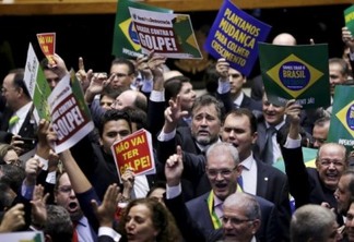 Câmara inicia sessão para votar pedido de impeachment de Dilma. 17/04/2016 REUTERS/Ueslei Marcelino