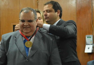 Deputado federal Rômulo Gouveia recebe homenagem na CMJP