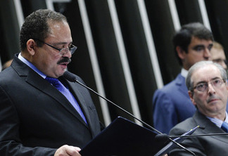 ELE AINDA ESTÁ VIVO: Eduardo Cunha age para manter Maranhão na presidência da Câmara dos Deputados