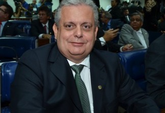 Bosco Carneiro diz que CPI da telefonia é importante para manutenção da Anatel