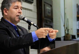 Advogado acusa prefeito de Cabedelo de enriquecimento ilícito