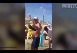 VEJA VÍDEO - Aécio Neves é hostilizado e chamado de golpista na praia do Leblon