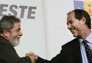 Ciro Gomes diz 'torcer' para que Lula tenha 'provada sua inocência'