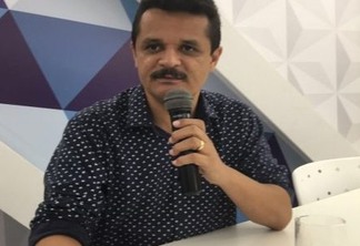 Chefe de gabinete de Cartaxo afirma que prefeito deixará 2018 para Lucélio