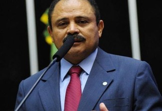 Maranhão pede desculpas em discurso de saída da presidência da Câmara