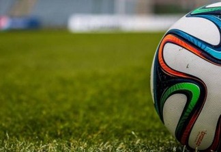 MORTE SÚBITA - Jogador de 30 anos morre em campo durante partida de futebol